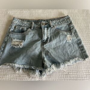 Le Lis Women’s Ripped Distressed Light Wash Denim Jean Shorts Size Medium